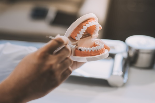 When To See A Dentist For Denture Repair