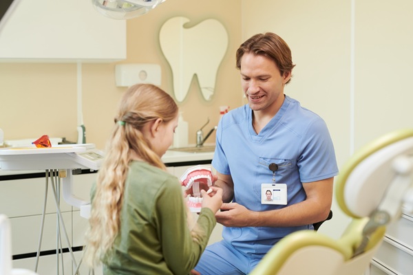 Kid Friendly Dentist Tips: Stress Free Visits And Strong Habits